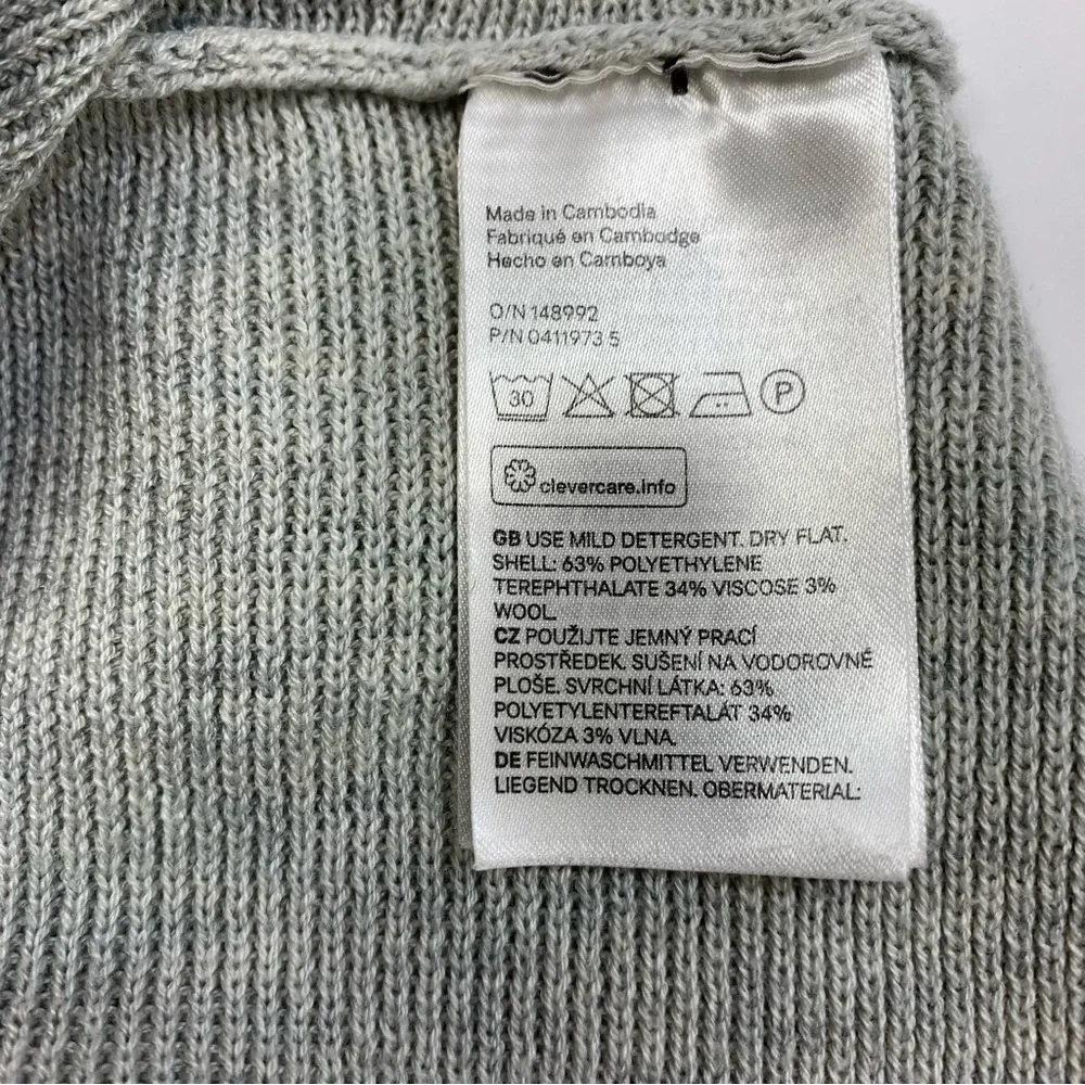 H & M Rib Knit Top - Picture 5 of 9